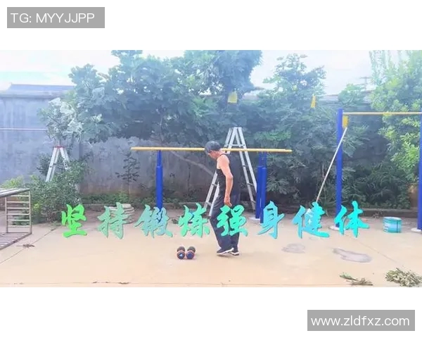 哑铃飞鸟训练的主要目标肌群及其对身体的全面塑形效果分析